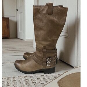 Born‎ Brown Western Leather Tall Equestrian Riding Boots  Buckle Accents Size 8